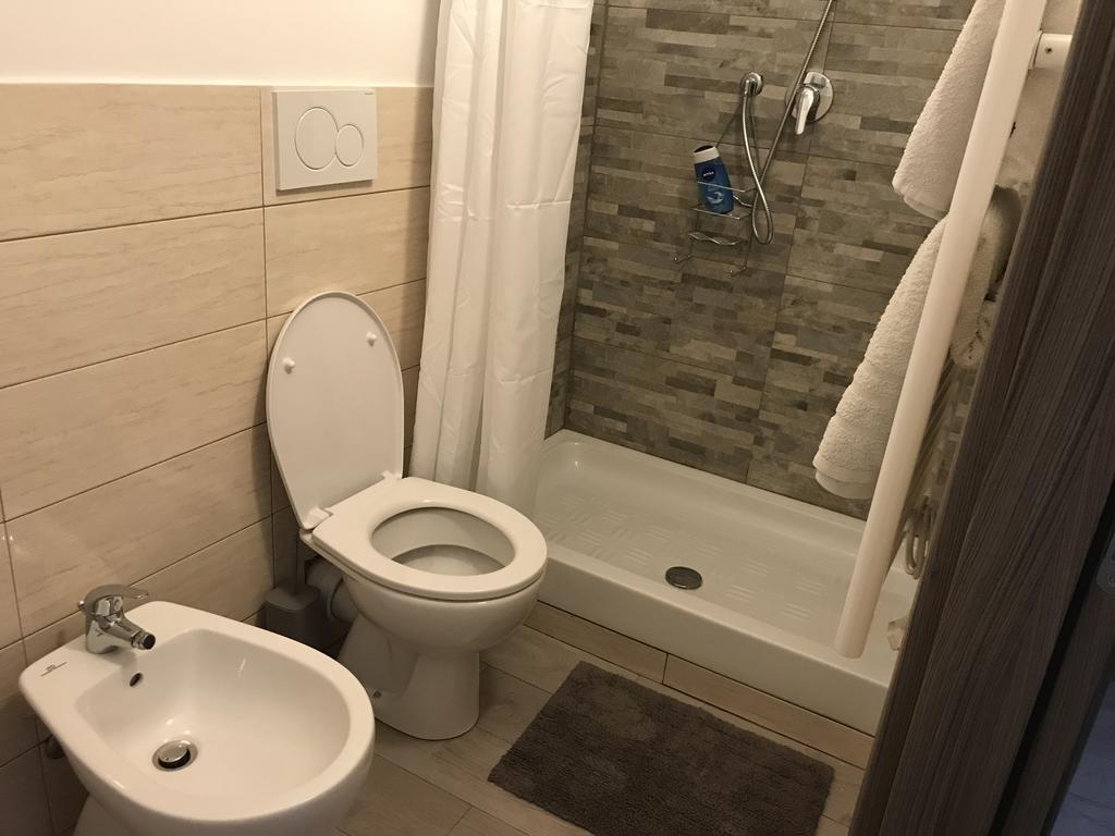 Guest House Montenegro La Spezia Dış mekan fotoğraf